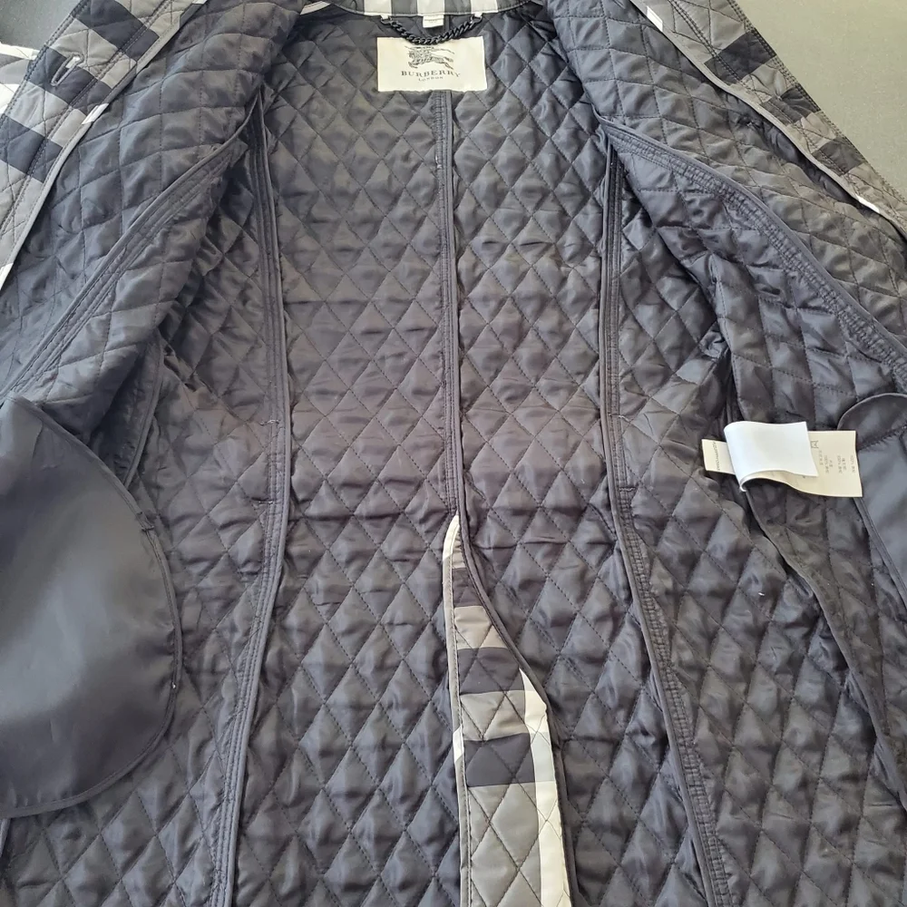 Burberry Barcroft Beat Check Quilted Belted Jacket - Picture 8 of 15